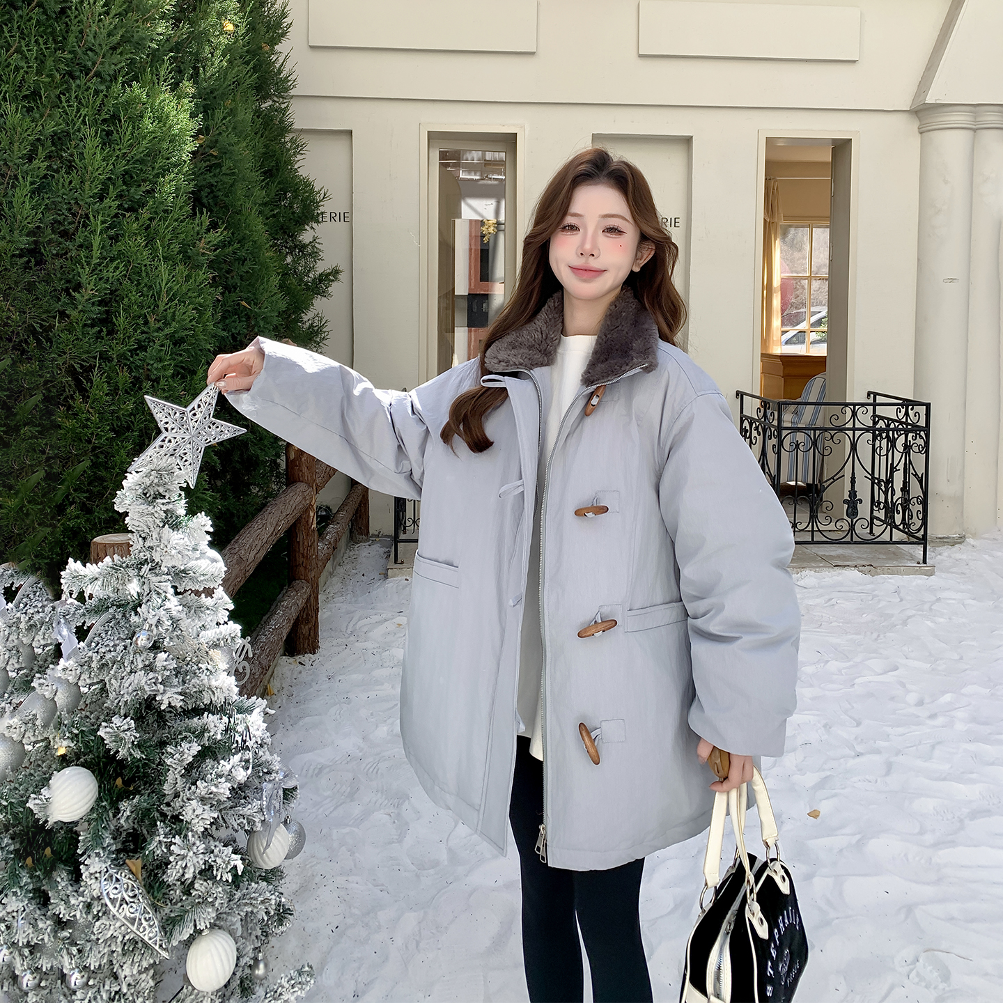 毛绒翻领蓝色90绒羽绒服女冬新款