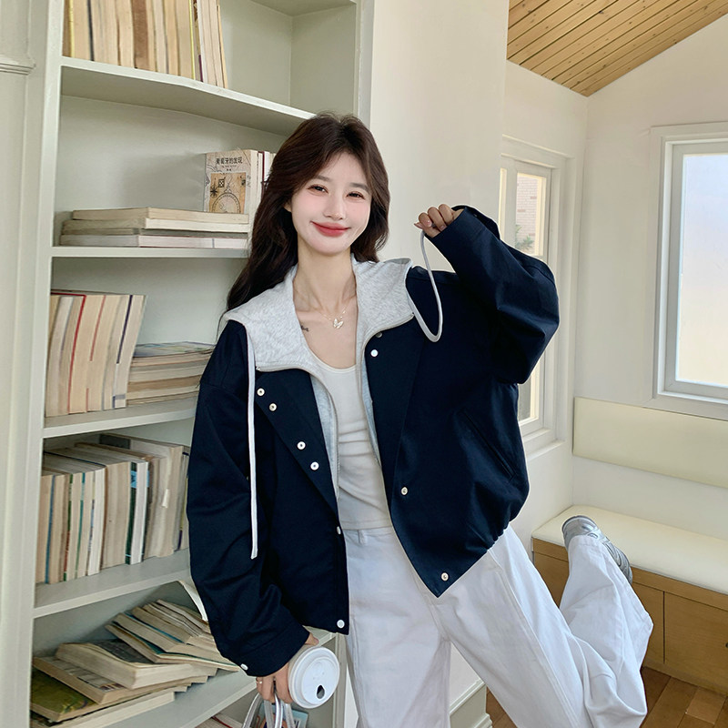 藏青色连帽拼接短外套女春季2026新款百搭休闲气质小个子流行夹克