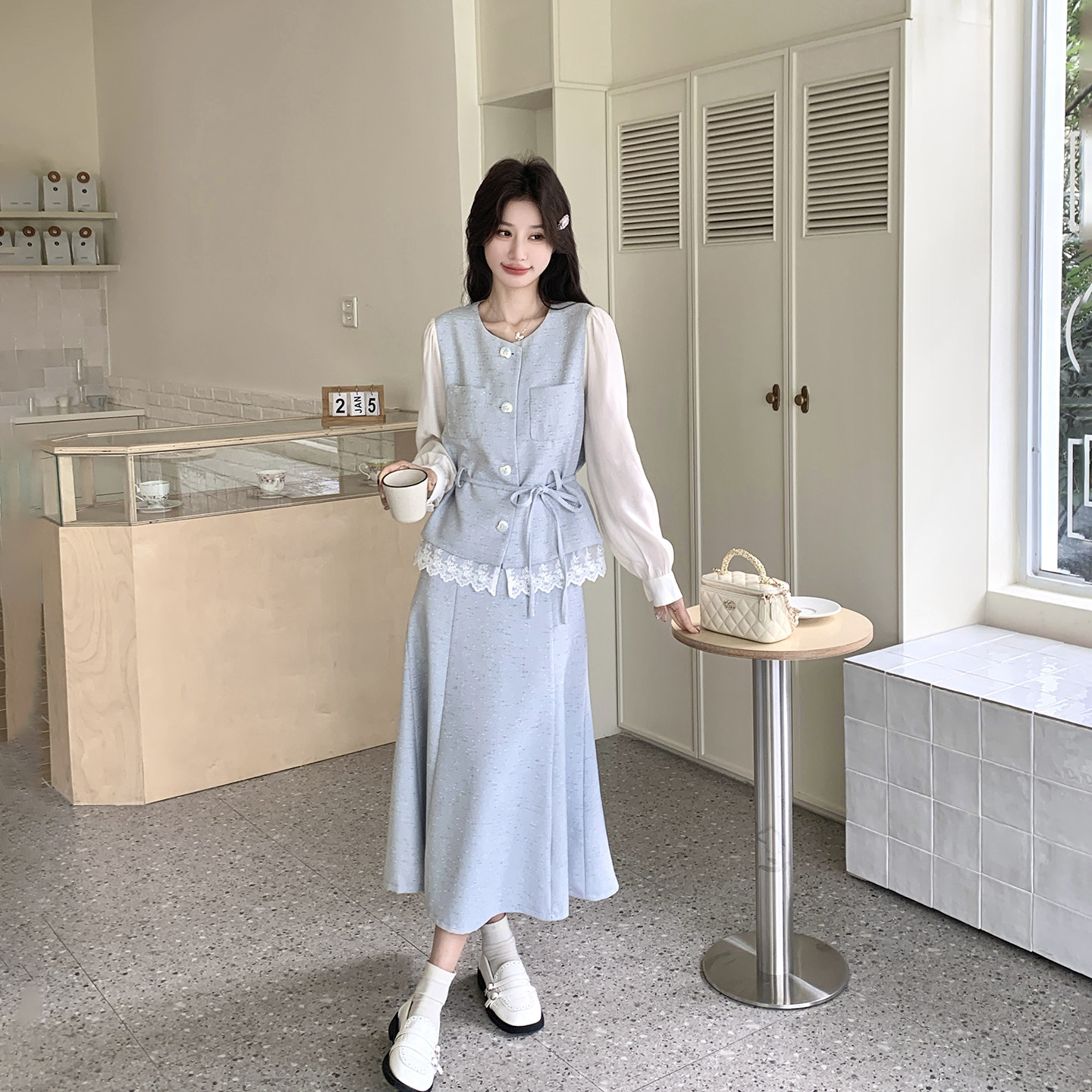 甜美漂亮百搭蓝色拼接上衣半身裙套装女春季2026新款温柔风两件套