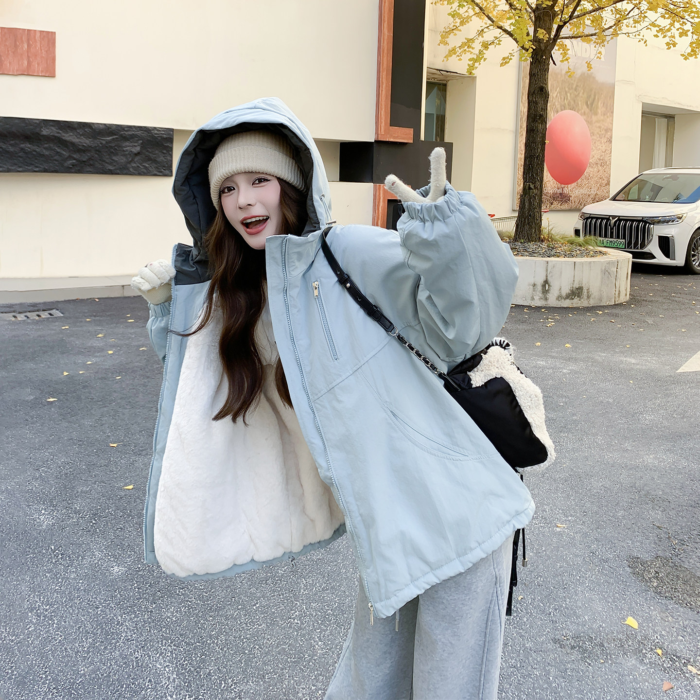 浅蓝色连帽加绒加厚派克服外套女冬季2025新款工装减龄爆款高级感