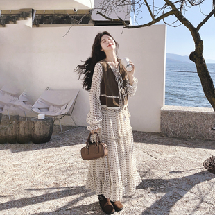 法式波点大摆连衣裙套装女春季2026新款温柔风织带拼接马甲两件套