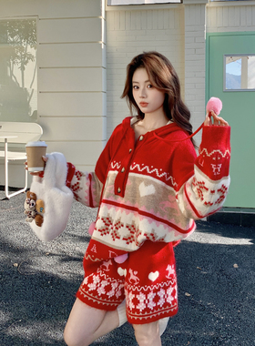少女风红色提花针织连帽毛衣套装女春季2026新款小个子短裤两件套