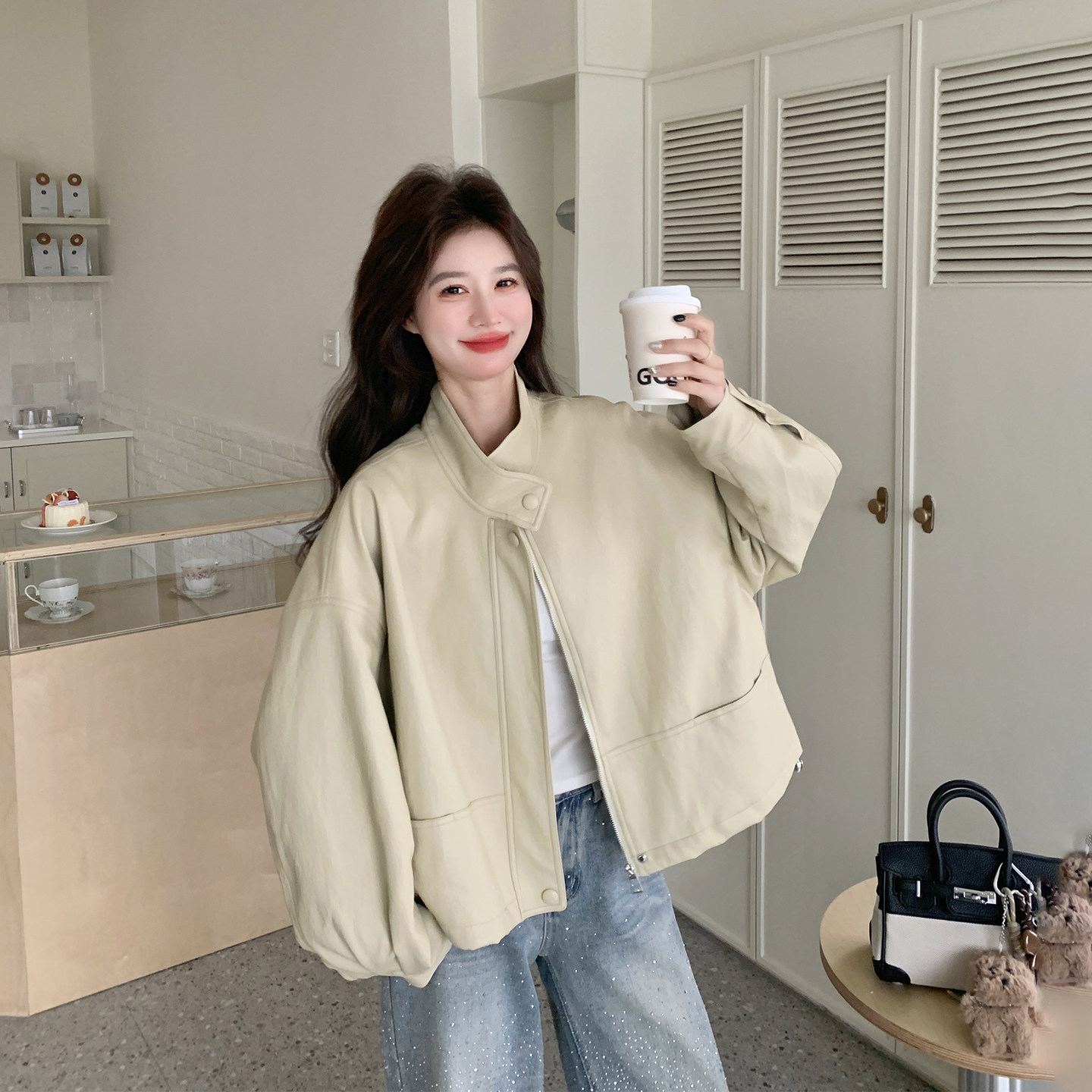 休闲风卡其色立领短外套女春季2026新款宽松设计感小个子减龄夹克