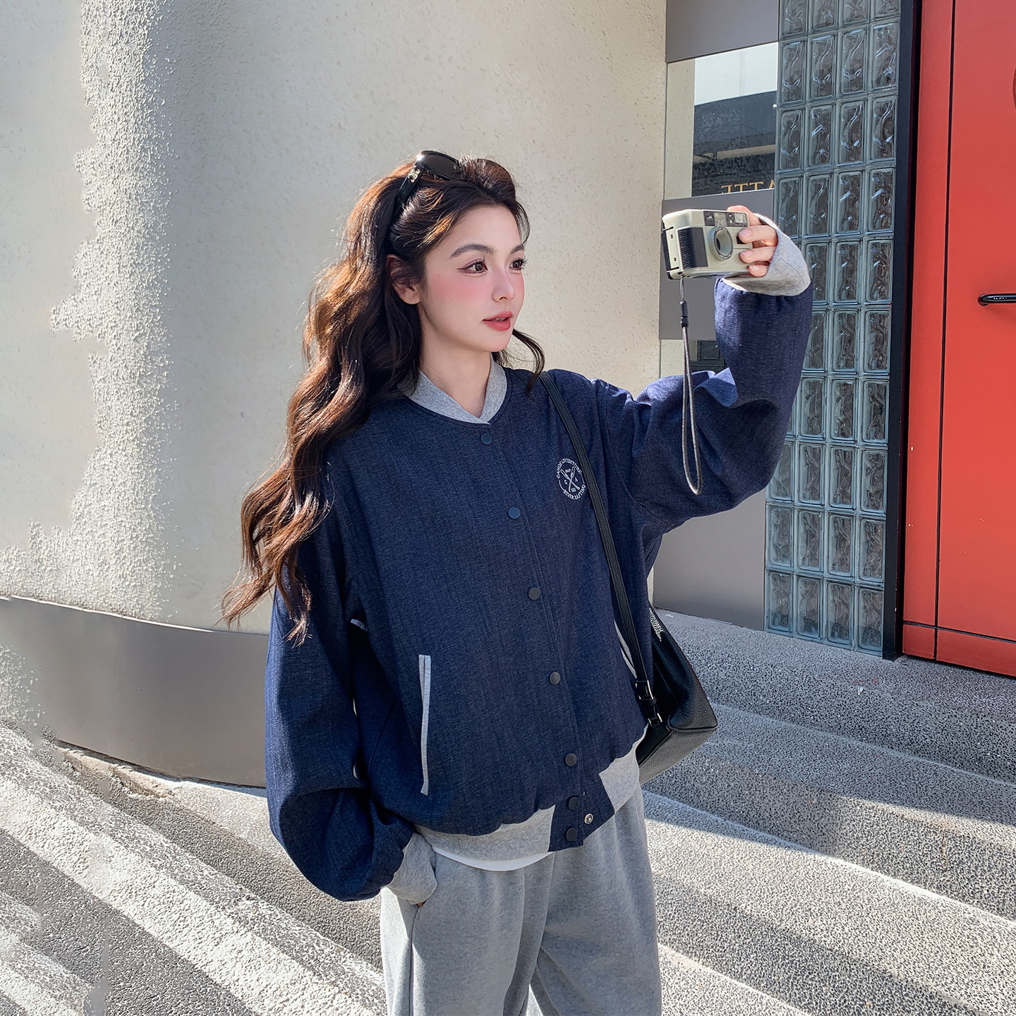 复古休闲撞色拼接牛仔外套女春季2026新款超火洋气短款小个子夹克