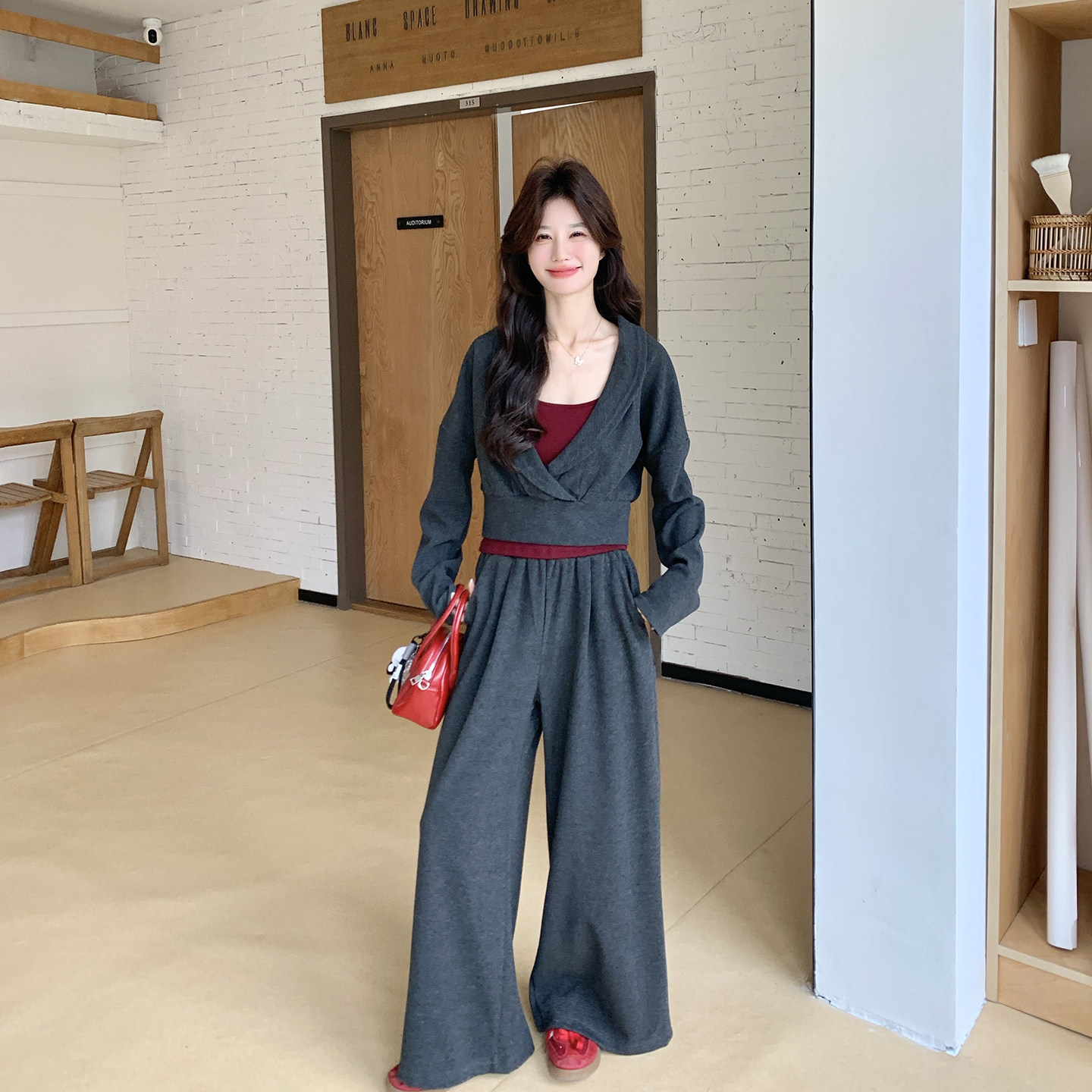 韩系一整套ootd穿搭交叉上衣套装女春季2026新款背心阔腿裤三件套