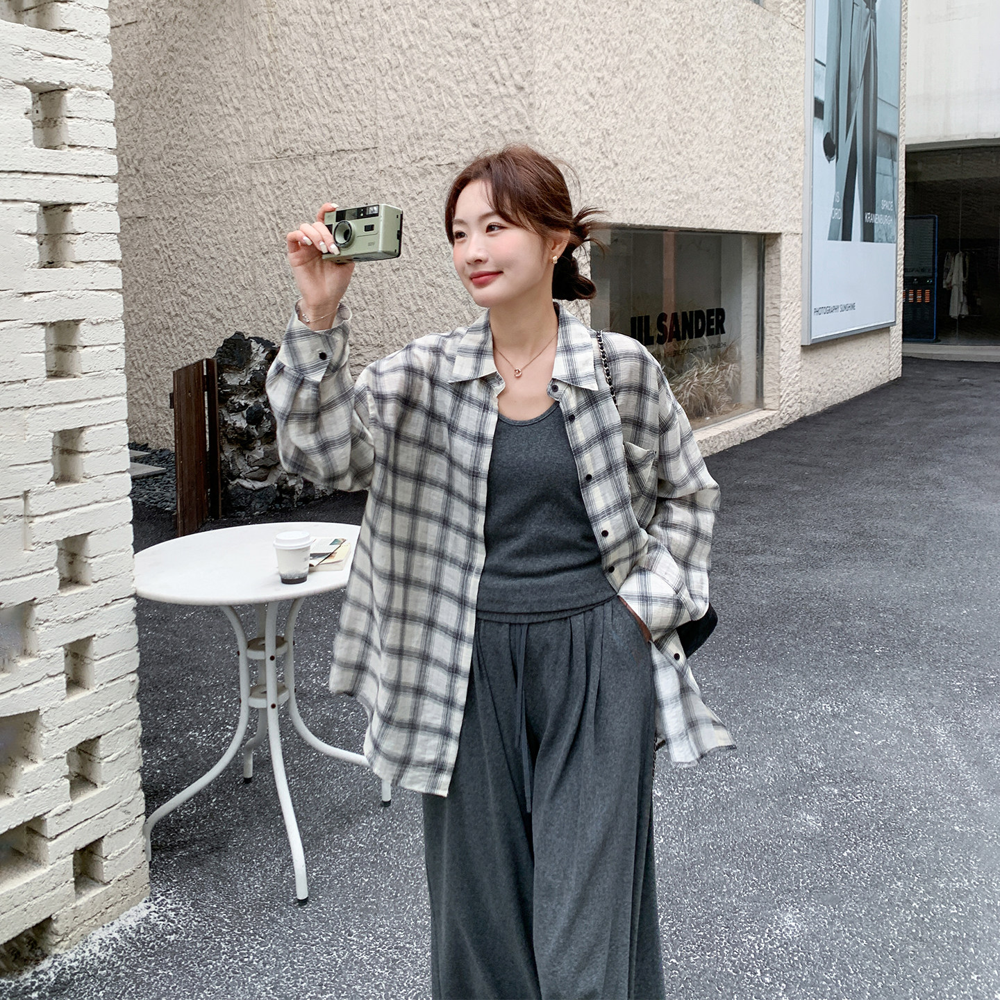 百搭复古格子衬衫灰色吊带套装女