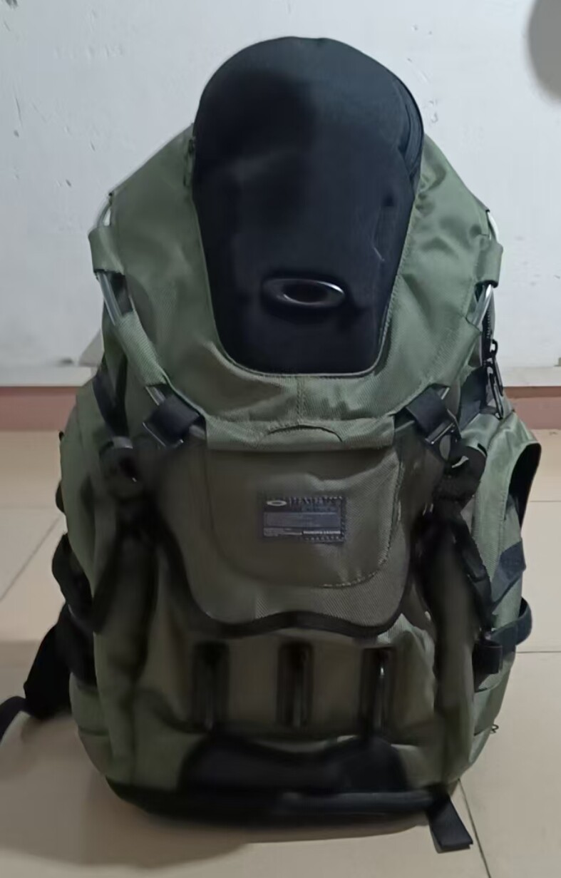 thumbnail for Orient Genuine Outdoor Mountaineering Bag, Travel Bag, Backpack, O Bag Can Hold a Laptop, 40L30L Casual