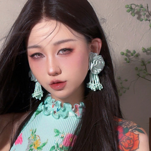 25SUMMER原创 薄荷曼波清新复古花朵耳环米珠流苏串珠耳夹女 玉枝