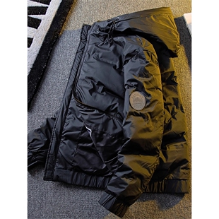 2025新款高端潮牌字母压花轻薄羽绒服男士冬季加厚痞帅保暖外套