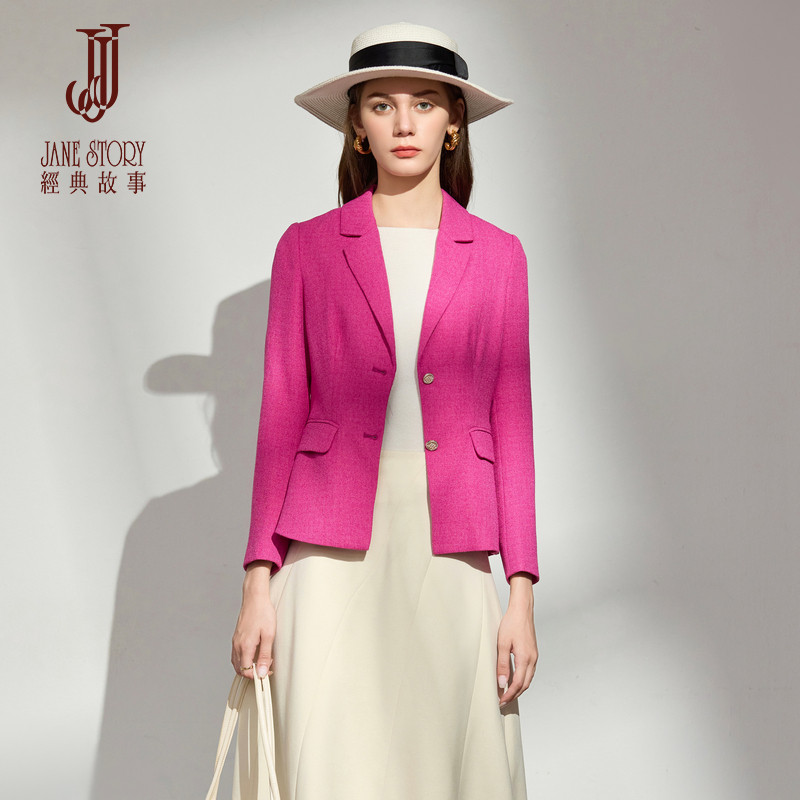 经典故事平驳领西装外套女2026秋季新款时髦设计都市职场穿搭西服