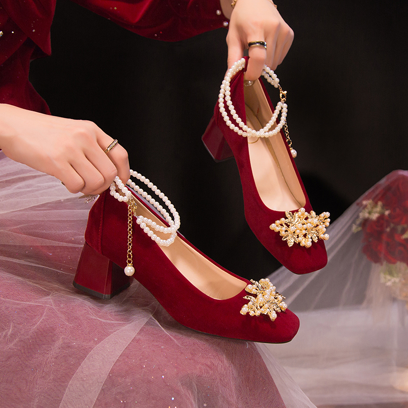 玛丽珍婚鞋新娘鞋女2024新款红色秀禾服结婚高跟鞋不累脚粗跟单鞋