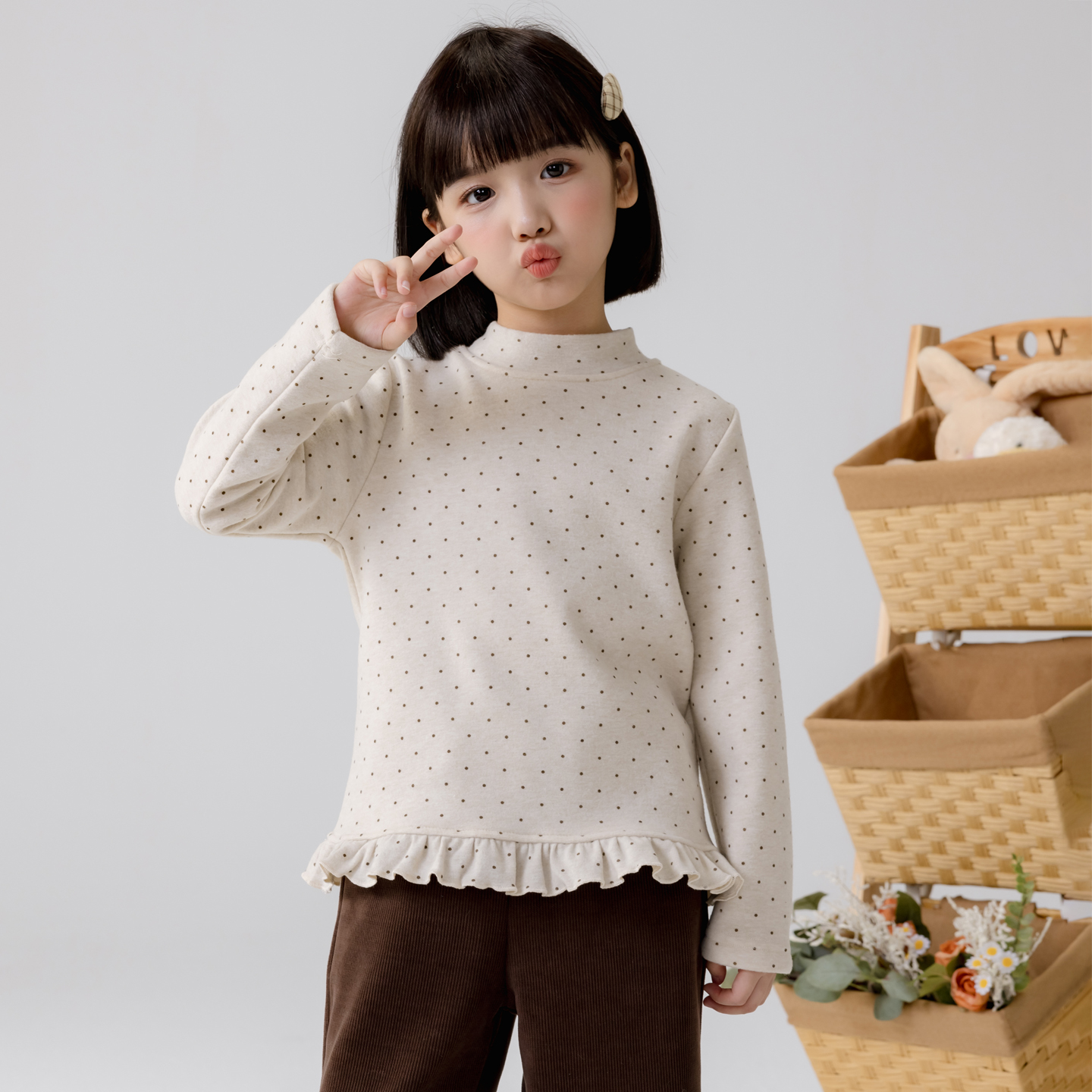 哈依鲁2025冬季女童新款加绒打底衫儿童中大童波点半高领一体绒潮