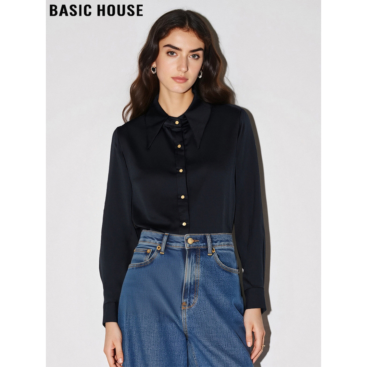 百家好通勤黑色小尖领缎面衬衫女