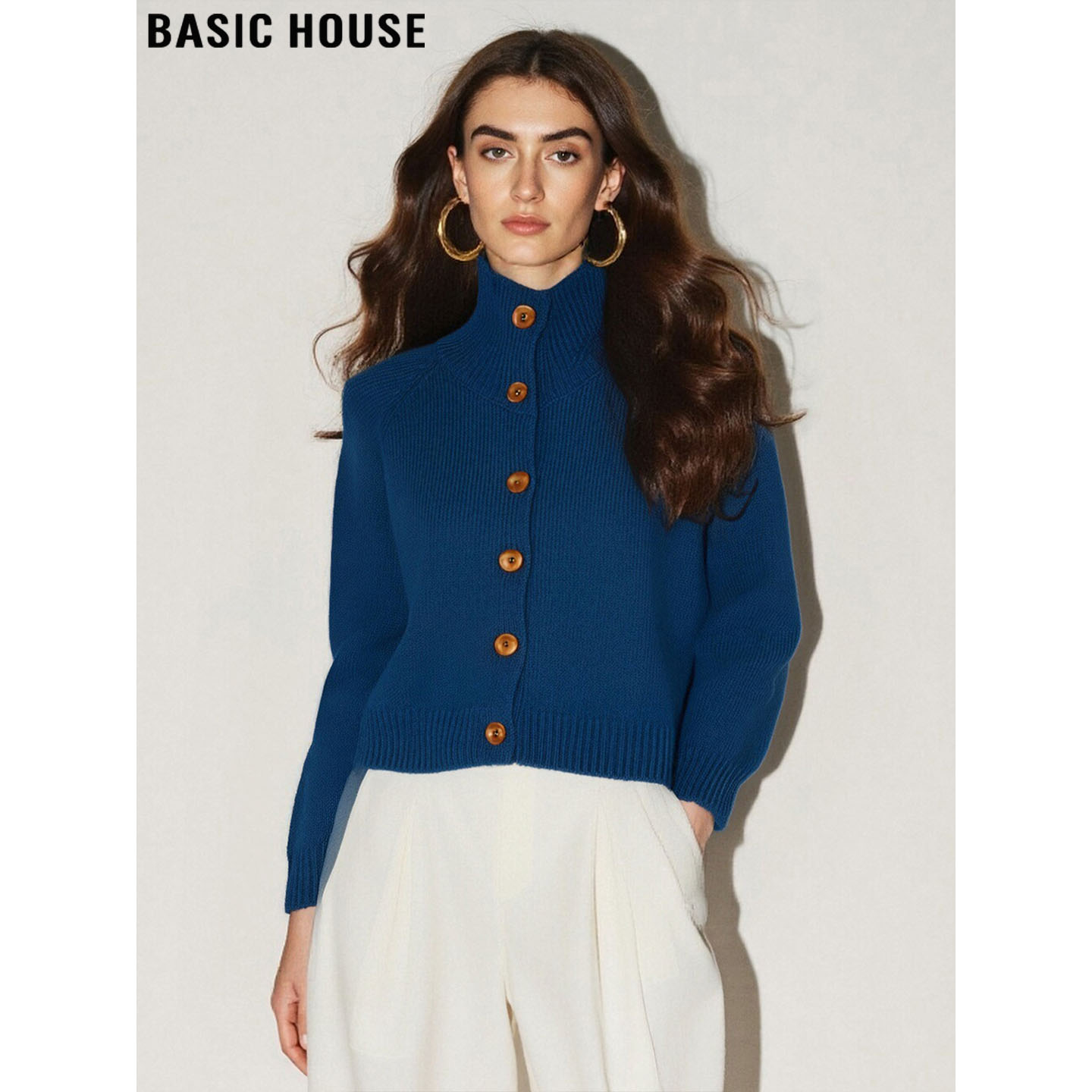 百家好蓝色高领毛衣外套女针织衫