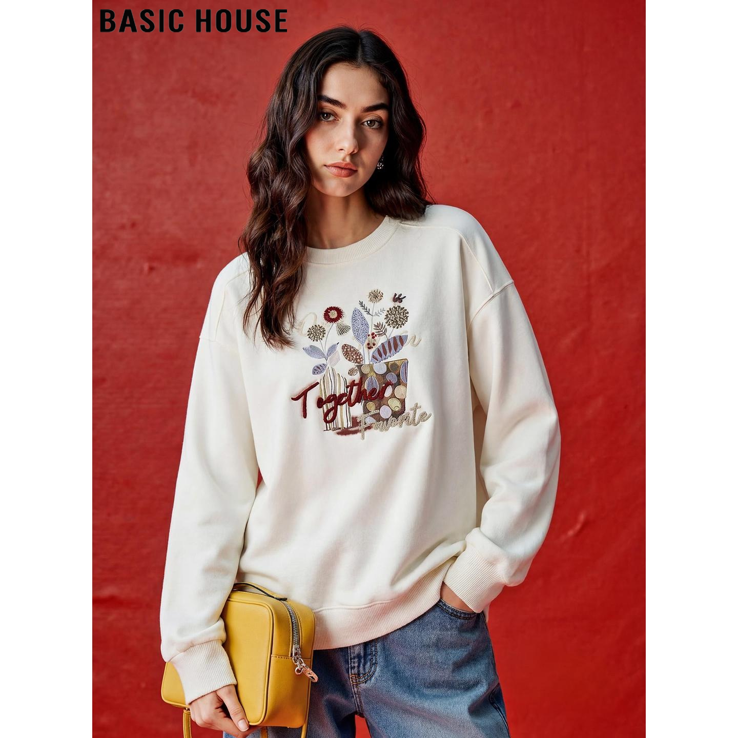 Basic House/百家好白色刺绣圆领长袖卫衣女2026春季新款宽松上衣