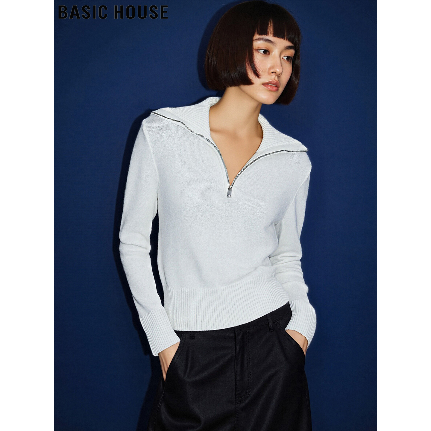 白色半拉链针织衫短款打底毛衣