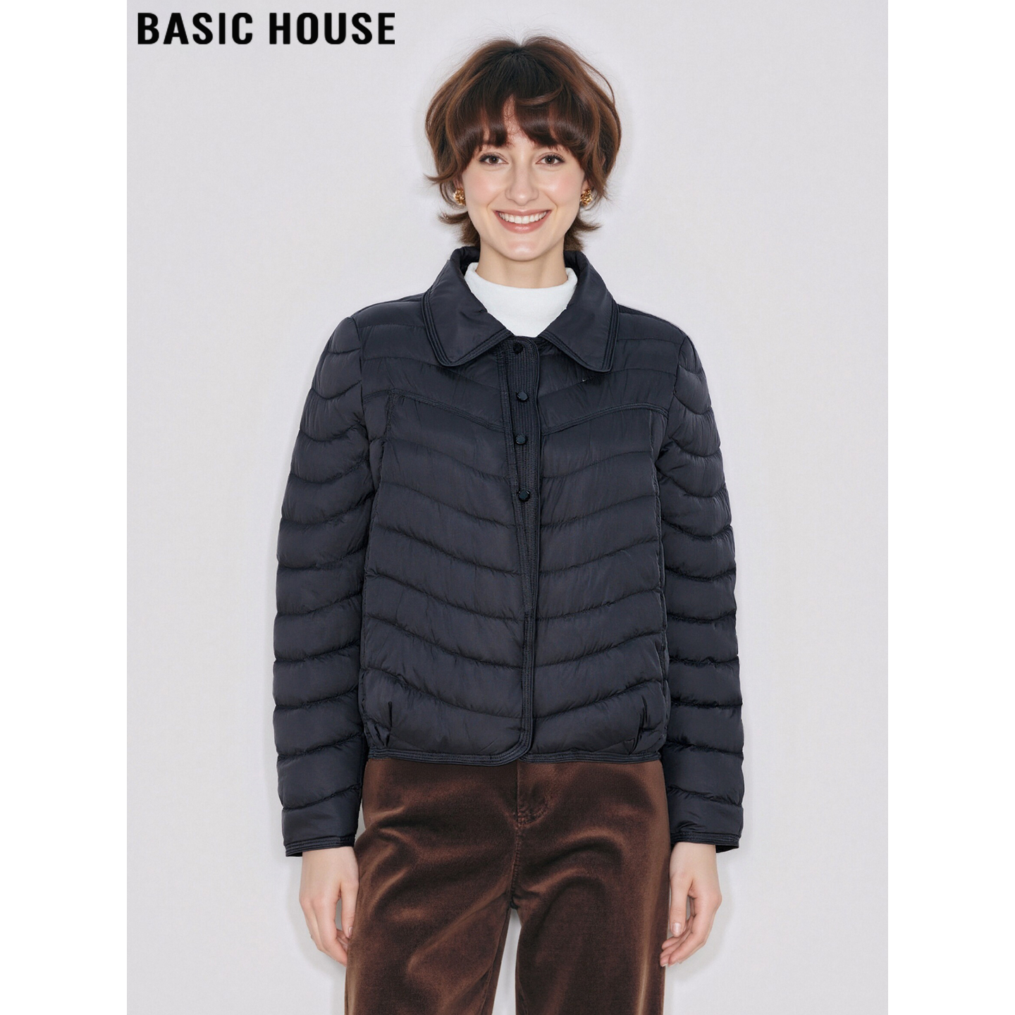 百家好黑色翻领90白鸭绒羽绒服女