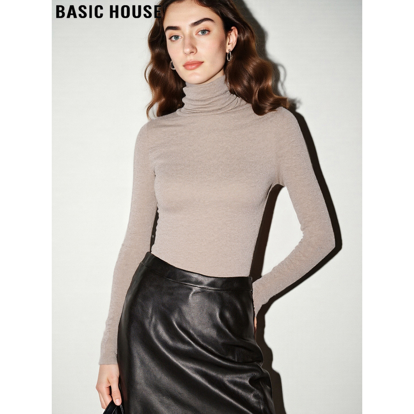 百家好暖栗棕高领羊毛针织打底衫