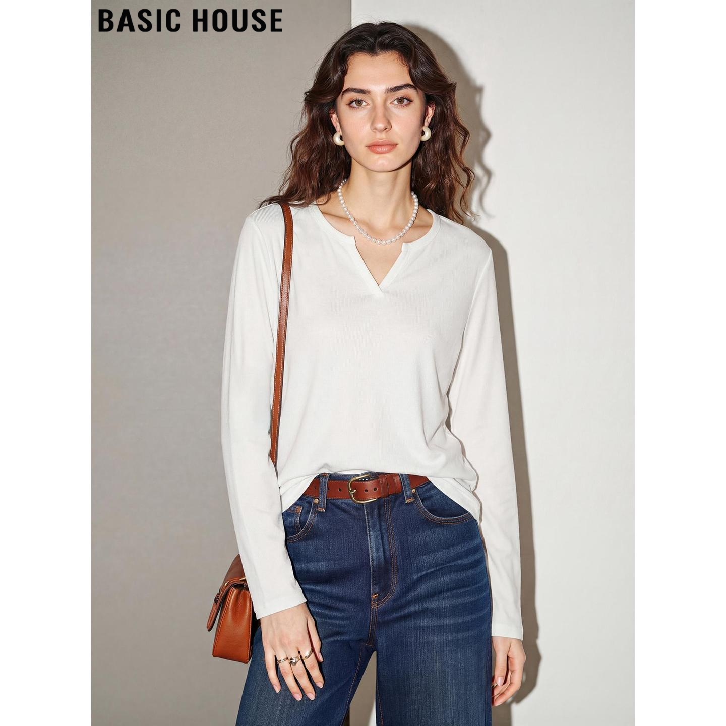 Basic House/百家好白色V领长袖T恤女2026春季新款显瘦正肩打底衫,女装/女士精品,T恤,淘宝优惠券,粉丝福利购,淘宝优惠卷
