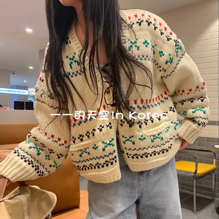 复古图案毛衣韩国代购2025春季女装新款可爱洋气宽松系扣针织开衫