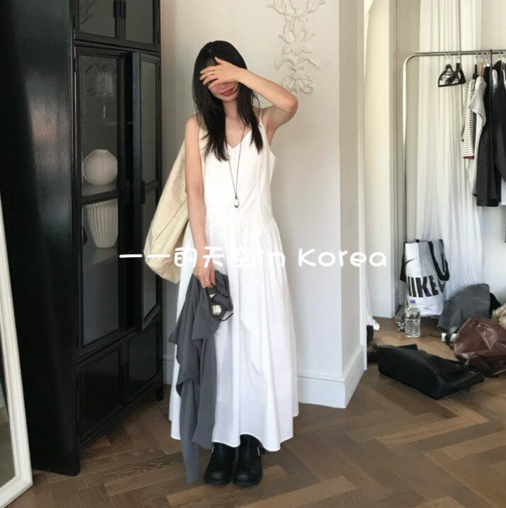 清纯风小白裙 韩国代购2026春夏新款少女感纯棉v领长款吊带连衣裙