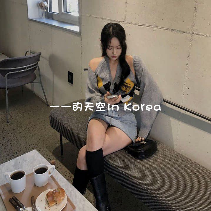性感御姐风套装韩国代购2026春新款复古系扣格纹背心加开衫两件套