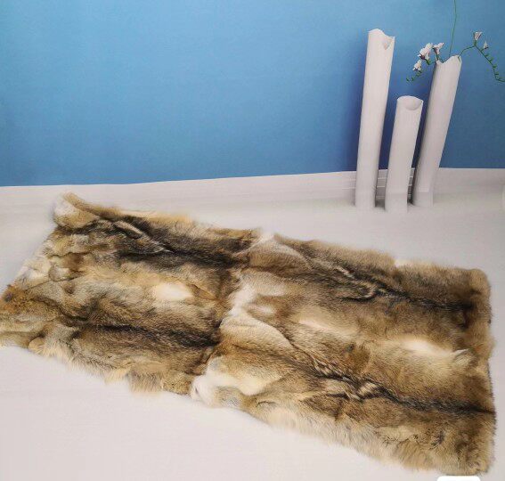 狼皮褥子私人定制  家居地毯 床上单人褥子  整张制作四张皮褥子