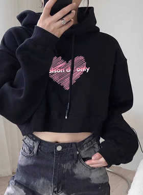 one more森女系可爱秋季新品爱心印花时尚落肩舒适连帽女式卫衣潮