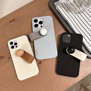TRstudio原创设计首发木球圆球支架真皮手环液态硅胶手机壳适用于iphone15131214promax全包质感色灰蓝色黑色