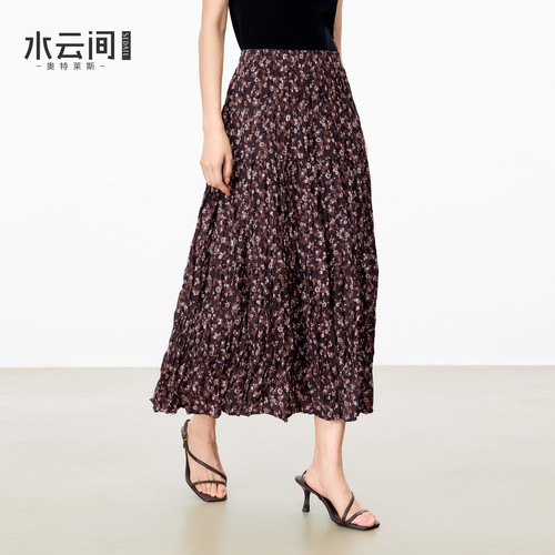 水云间深棕碎花褶皱半身裙女a字中长款伞裙子复古文艺风遮胯2026