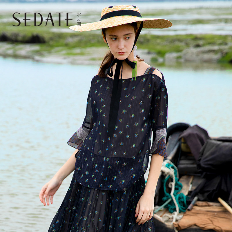 水云间一字领印花雪纺衫2020夏季新款宽松露肩荷叶袖上衣女百搭