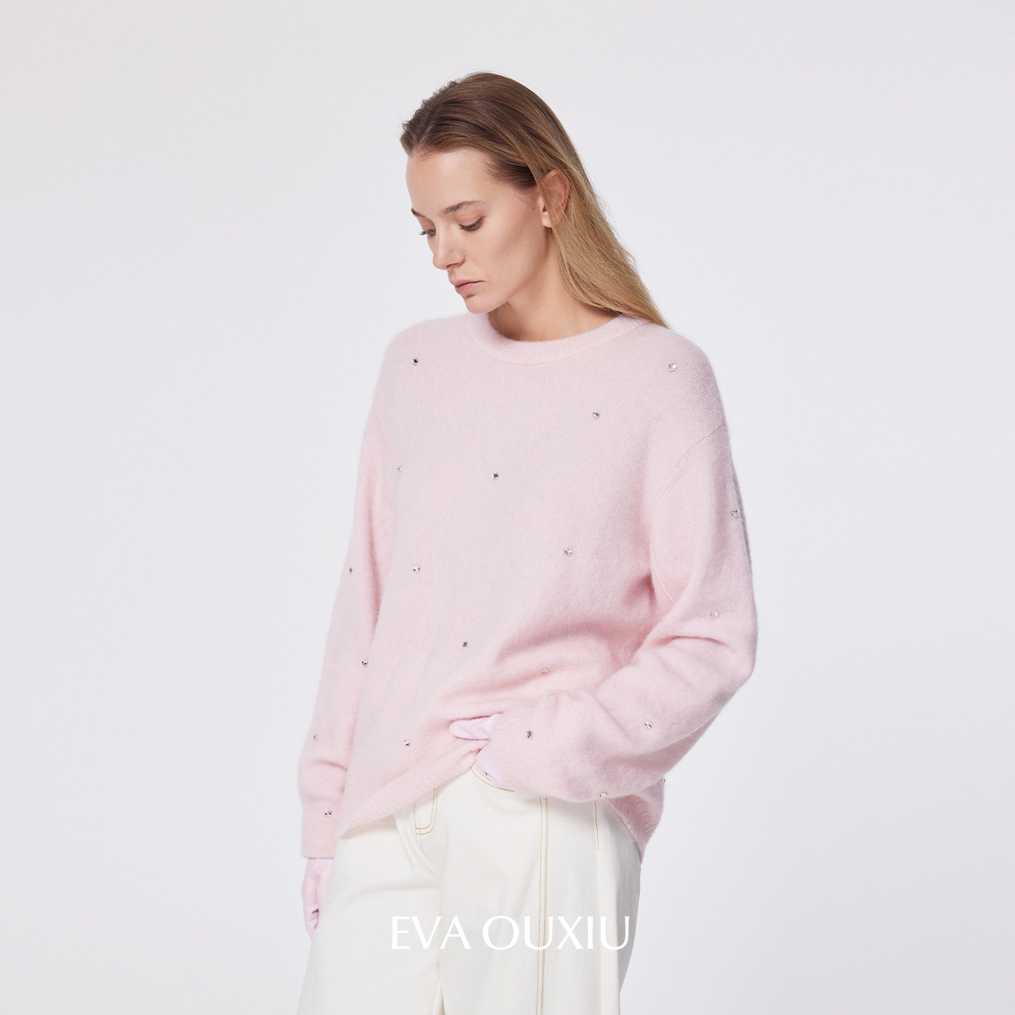 EVAOUXIU商场同款羊驼羊毛重工钉钻粉色云柔fu感慵懒松弛圆领毛衣,女装/女士精品,毛针织衫,淘宝优惠券,粉丝福利购,淘宝优惠卷