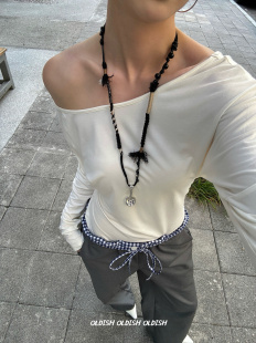 上衣女白色打底T恤 一字领斜肩露肩长袖 OLDISH 2024AW秋冬新品