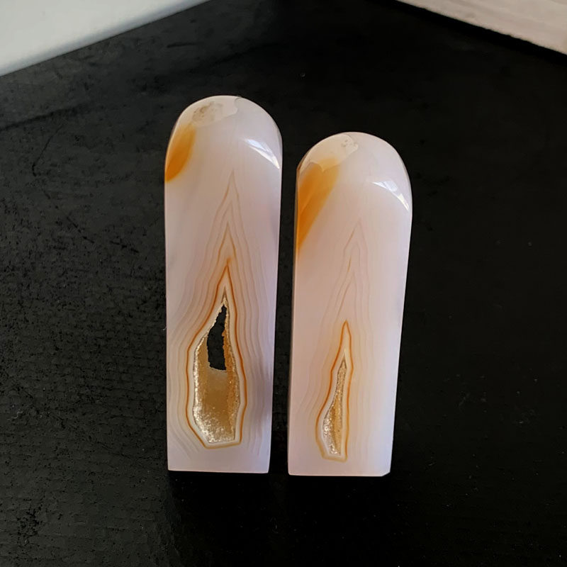 天然玛瑙水晶洞印章一对