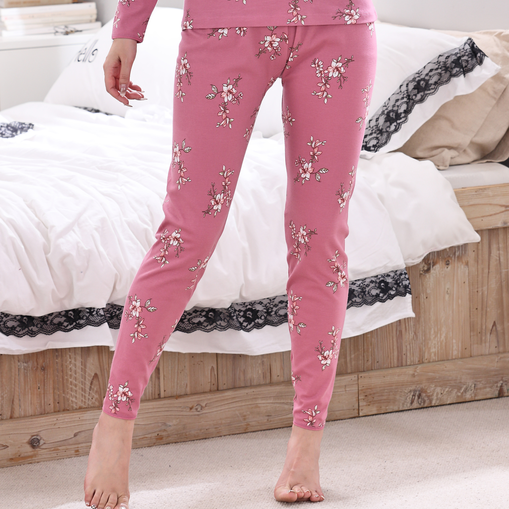 女士高腰加长印花薄款保暖裤包邮