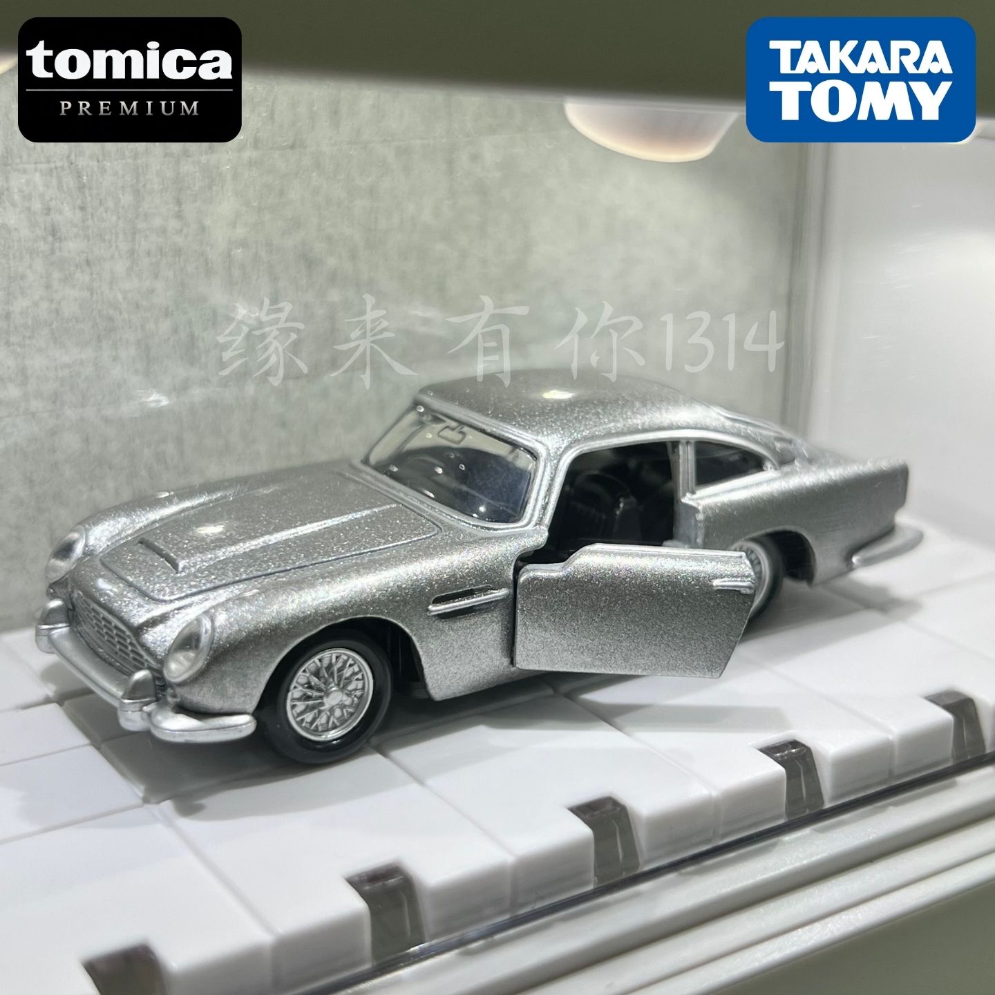 日本进口TMKARA多美卡黑盒旗舰版 TP35阿斯顿马丁DB5合金仿真模型