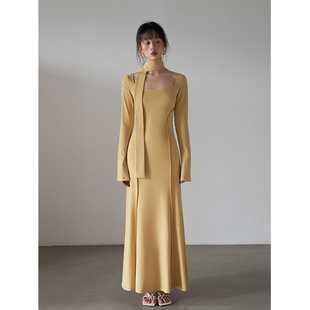 签儿2025春秋内搭高级感黄色飘带针织连衣裙女法式收腰包臀鱼尾裙