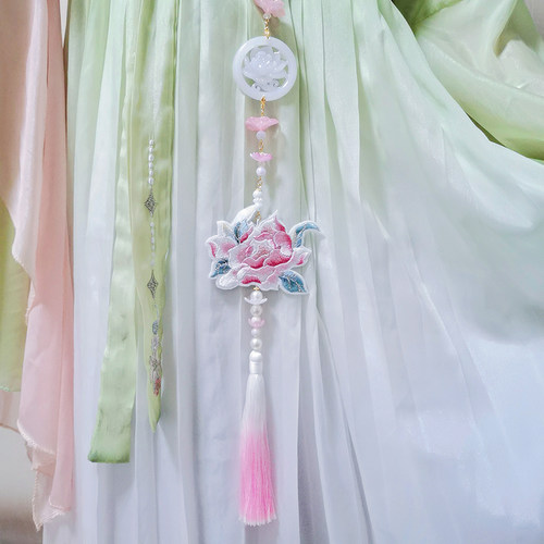 双面刺绣马面裙压襟通用百搭吊坠