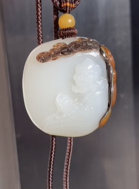 精品新疆和田玉籽料 三色巧雕达摩 一级白糯润细腻34×35.5×13mm