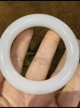 精品新疆和田玉圆条手镯 一级白圈口55mm 天然正品全国复检带证书