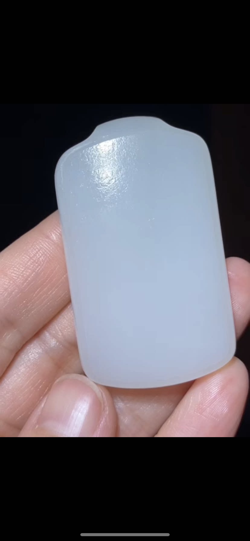 精品新疆和田玉籽料满皮平安无事牌一级白油糯温润细腻55*32*11mm