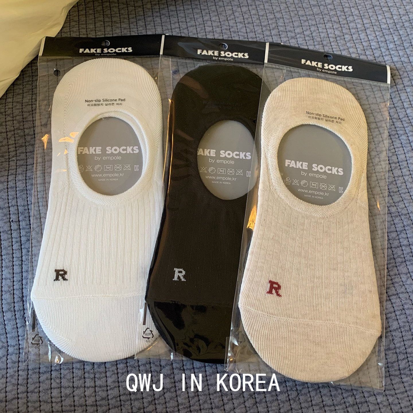 韩国进口男袜R小字母透气船袜春夏薄款隐形不掉纯色袜子浅口棉袜