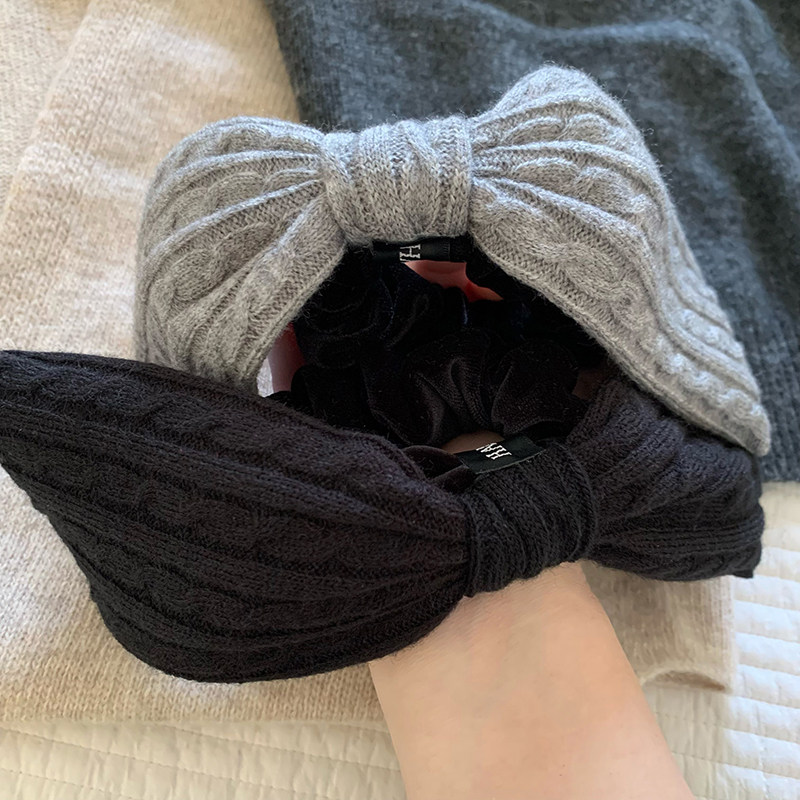 韩国进口针织长蝴蝶结垂下丝绒发圈秋冬温柔麻花毛线护发肠圈发绳