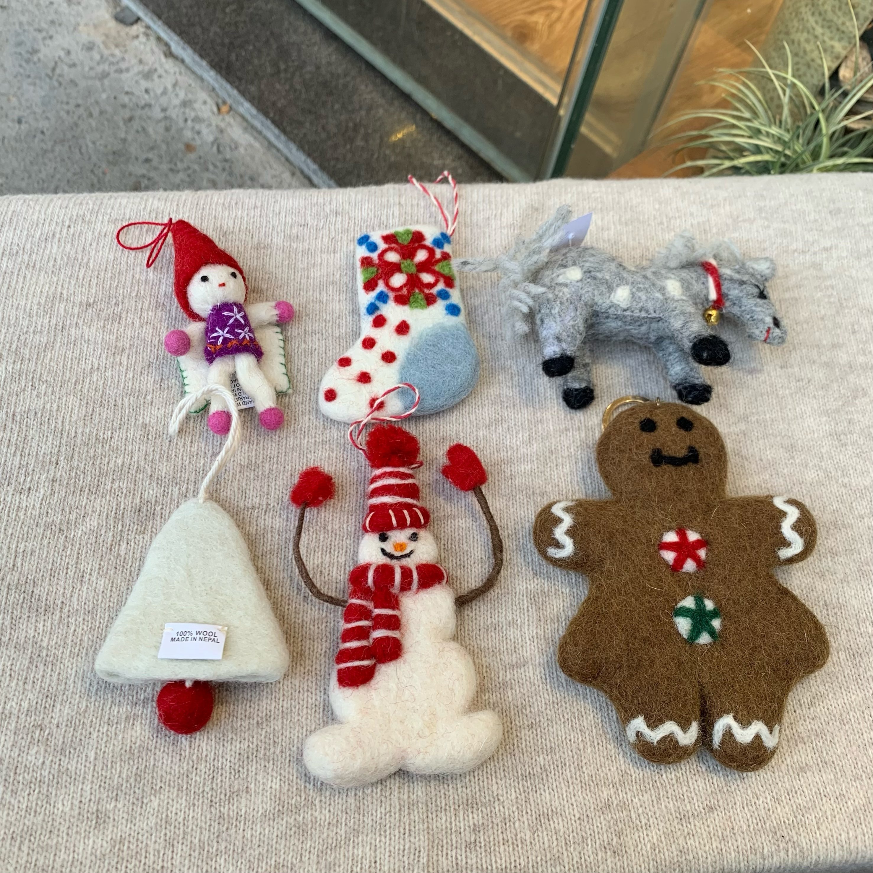 韩国进口尼泊尔产可爱圣诞雪人羊毛毡包包手机挂件钥匙扣ins同款,服饰配件/皮带/帽子/围巾,包挂件,淘宝优惠券,粉丝福利购,淘宝优惠卷