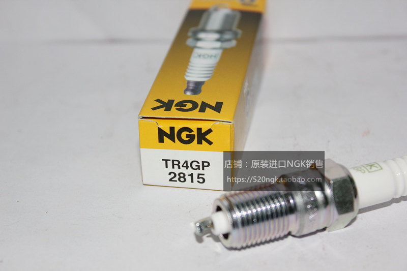 别克陆尊GL8 君威2.5L 3.0L六缸适用进口NGK铂金火花塞TR4GP 2815