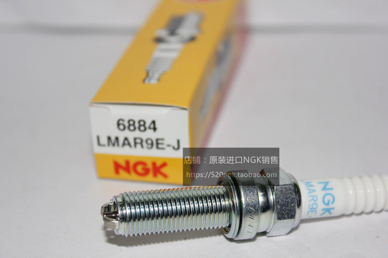 NGK火花塞LMAR9E-J雅马哈R1MT10