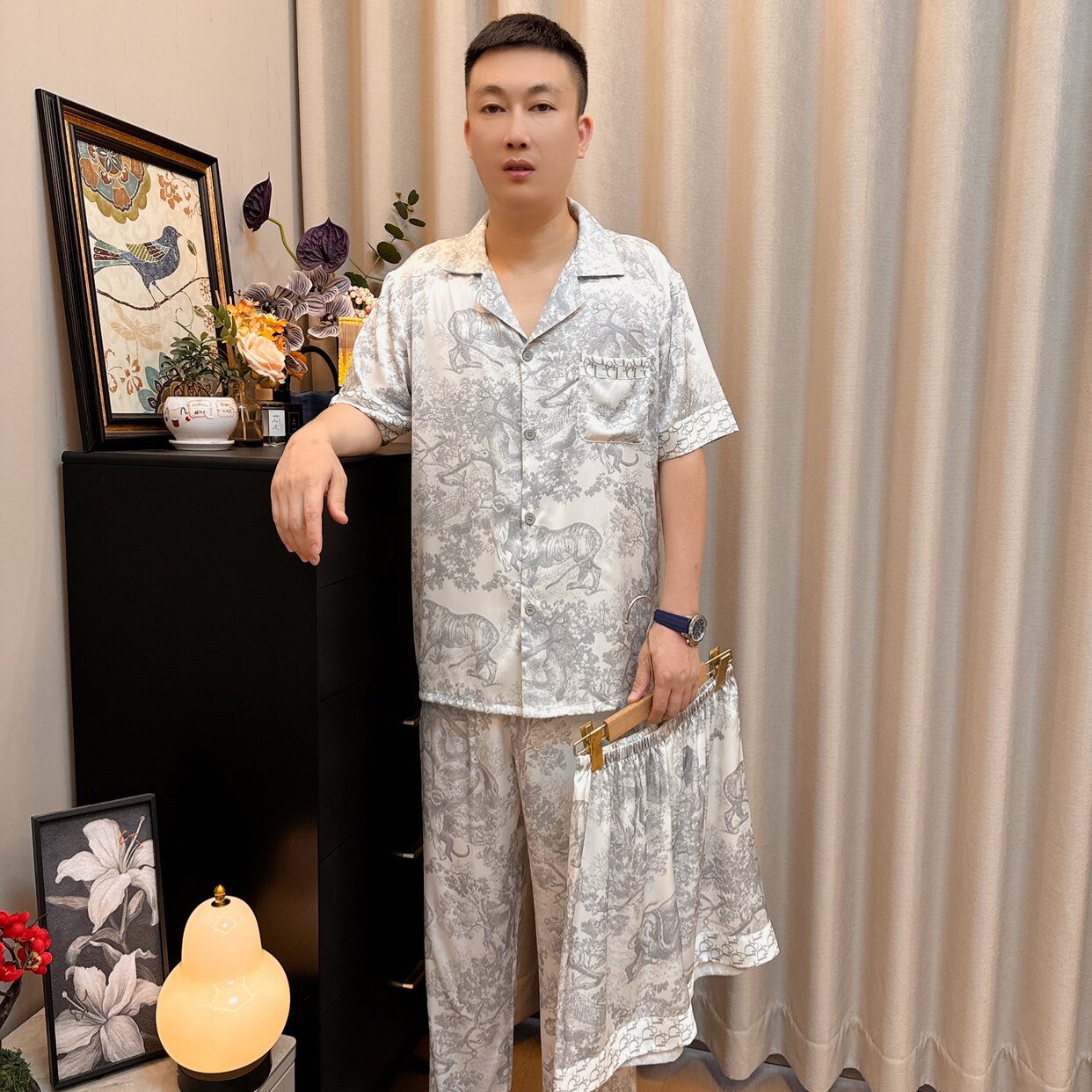 男士时尚冰丝睡衣夏季浅色丛林密境短袖三件套高级感家居服套装