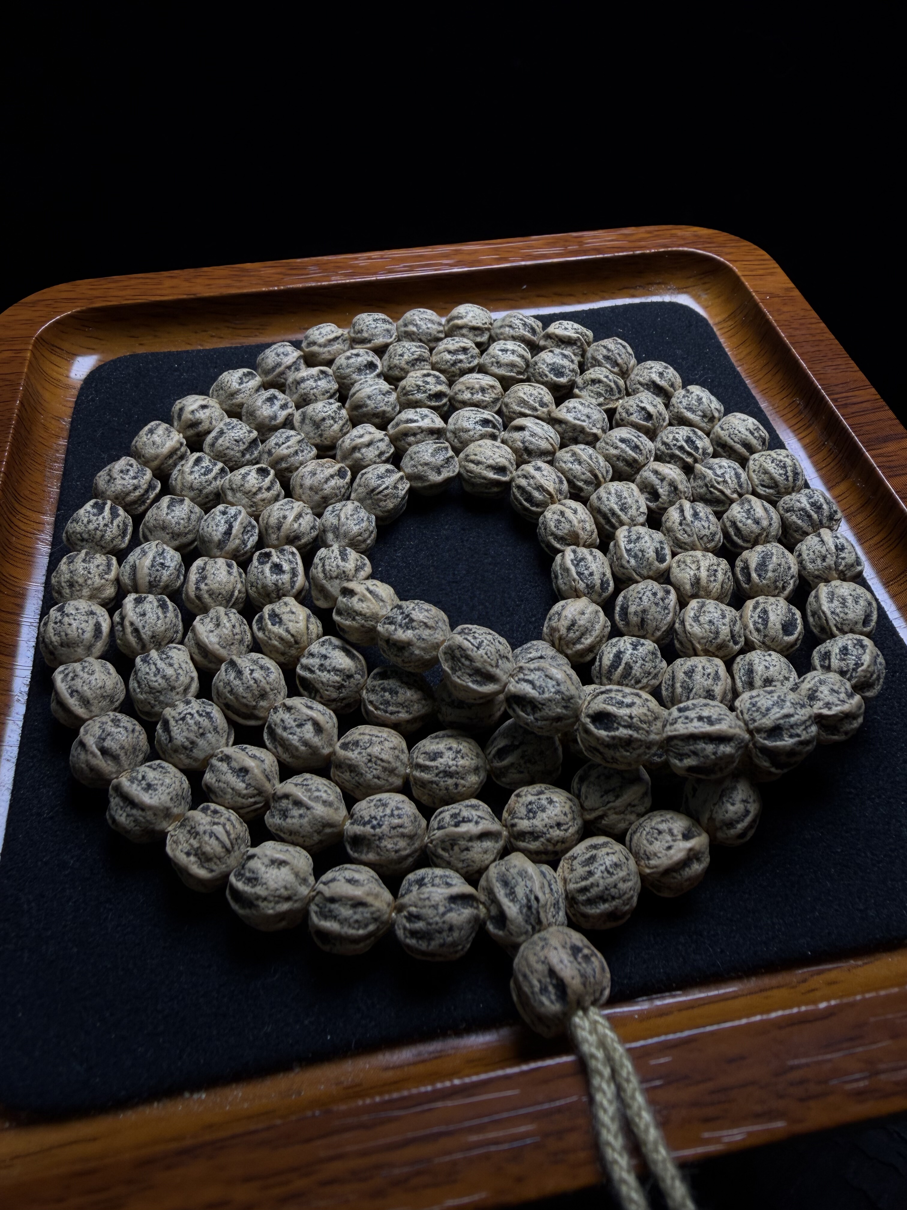 热振百香籽微切大尺寸满坑鬼脸高密白芽黄油皮长串压手一物一图