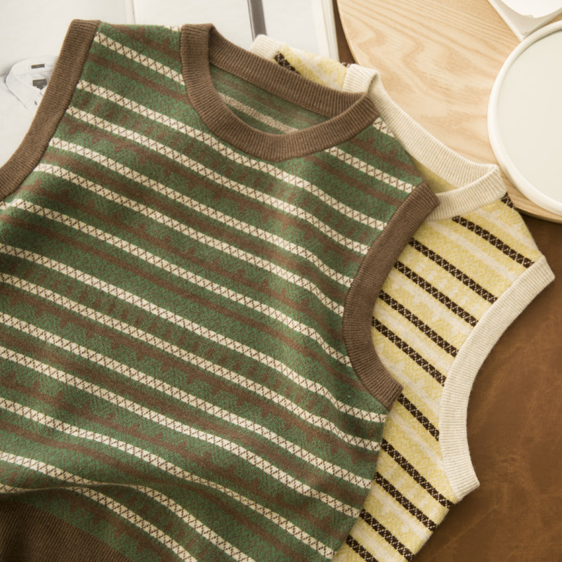 浅秋 撞色圆领套头复古民族风提花马甲女慵懒风软糯针织背心女,女装/女士精品,毛衣,淘宝优惠券,粉丝福利购,淘宝优惠卷