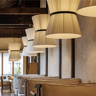 餐厅吊灯日式饭店餐桌卡座包间吧台设计师创意民宿布艺装饰灯具